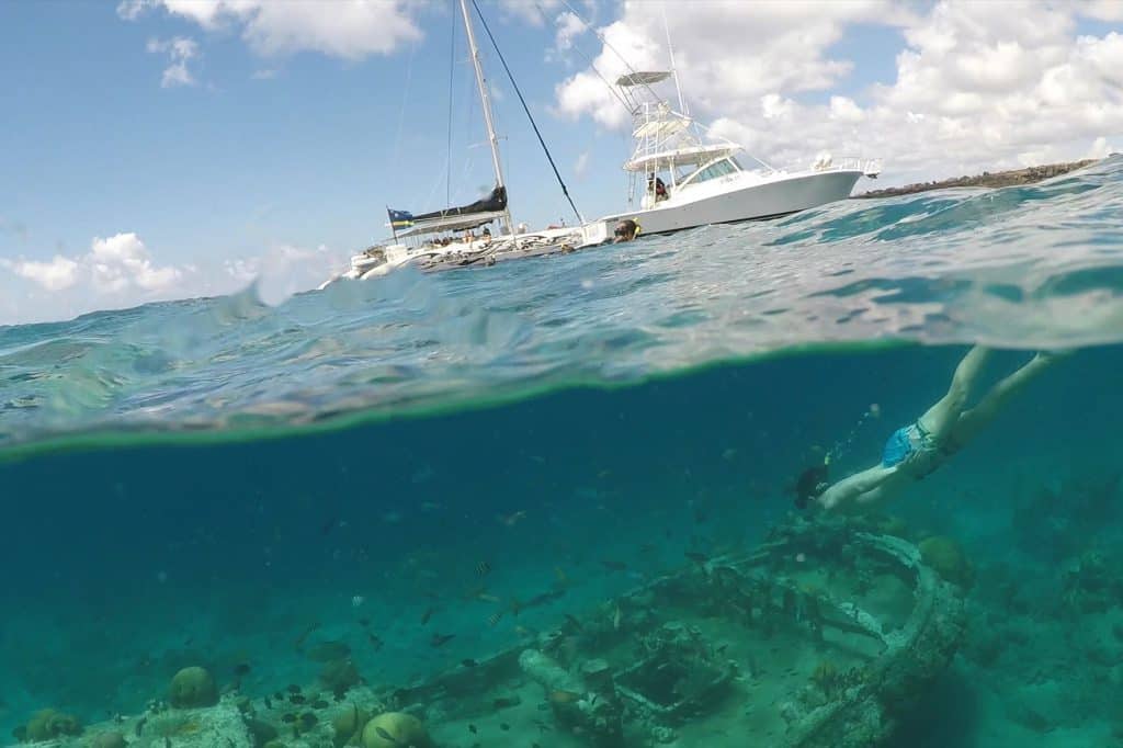 Catamaran BlueFinn Curacao Snorkeling Shipwreck