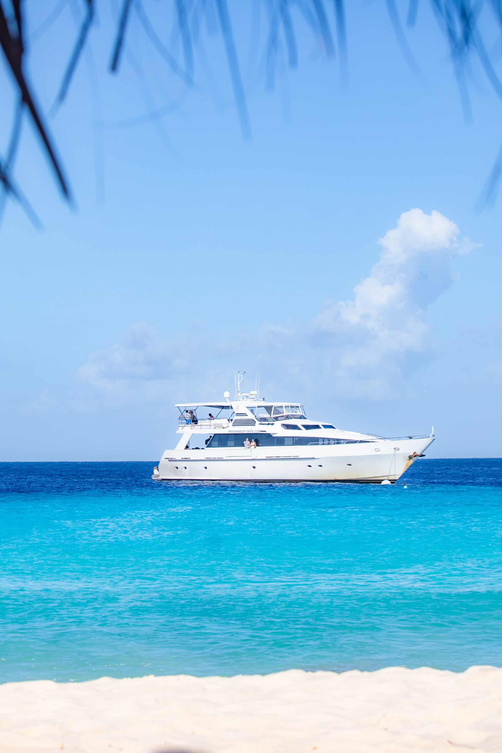 Klein Curacao Deluxe with Miss Ann Boat Trips
